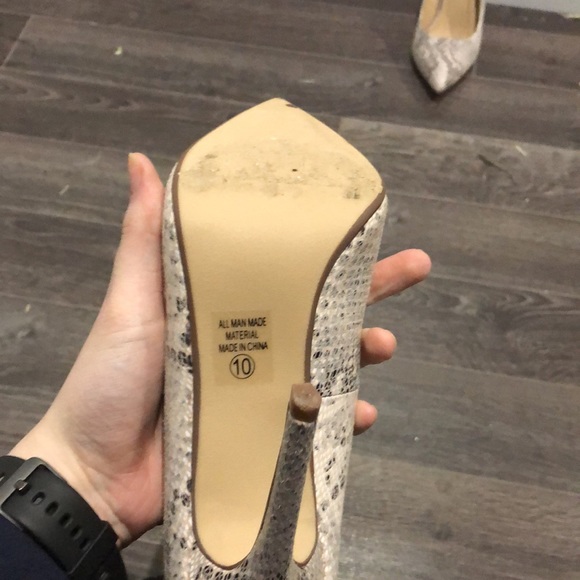 🌟2 for 35$ Snake Print pointed toe stiletto heel - Picture 4 of 4